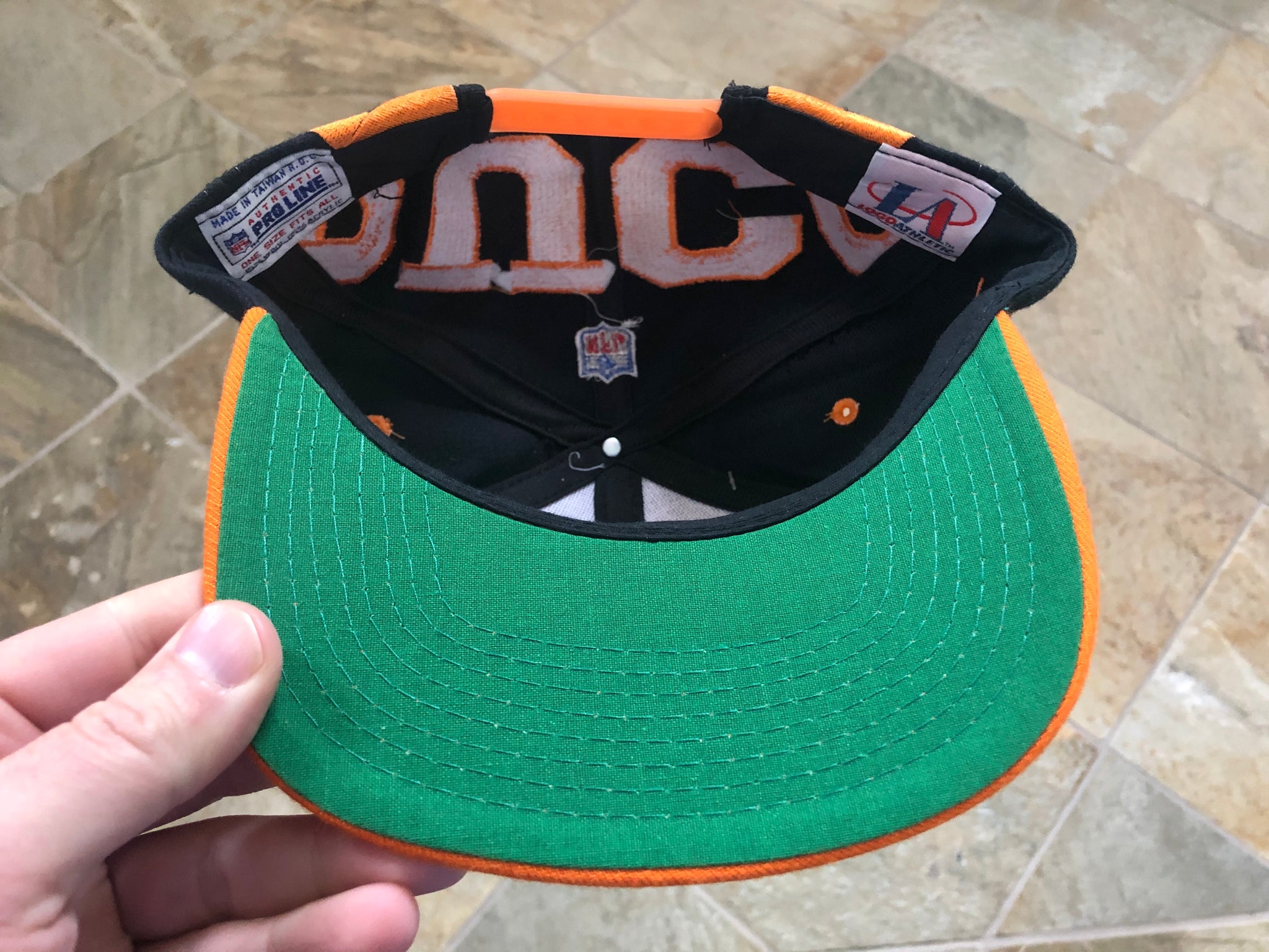 Tampa Bay Buccaneers Hat 90s Pro Line LOGO Athletic OSFA 