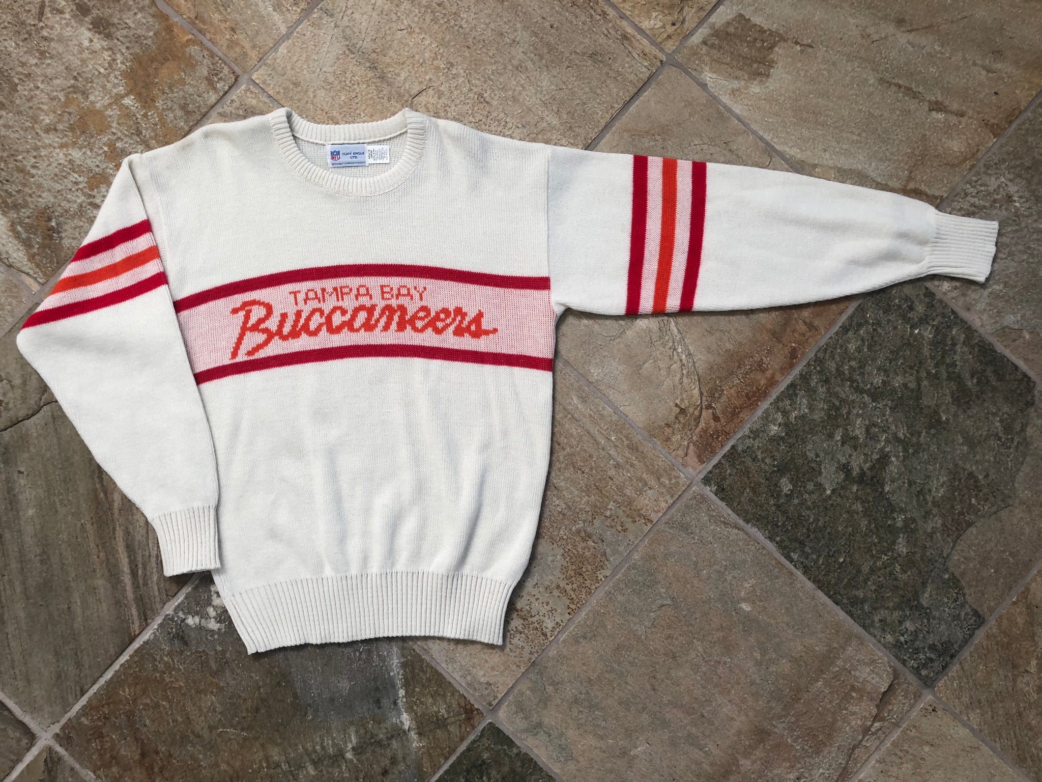 Vintage 90's Tampa Bay Buccaneers Football Crewneck 