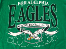 Load image into Gallery viewer, Vintage Philadelphia Eagles Logo 7 Football Tshirt, Size Large