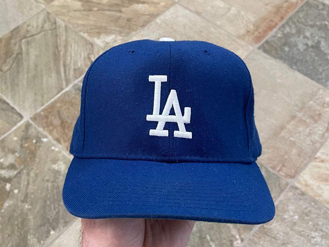 Vintage Los Angeles Dodgers New Era Pro Fitted Baseball Hat, Size 6 5/ –  Stuck In The 90s Sports