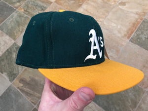 Vintage Oakland Athletics New Era Diamond Collection Fitted Baseball Hat, Size 7 3/4