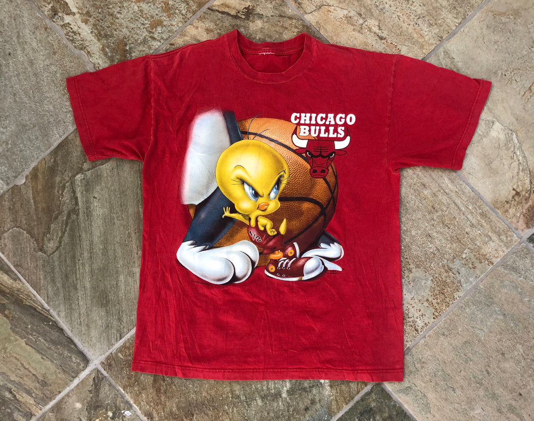 Vintage Chicago Bulls Looney Tunes Tweety Basketball Tshirt, Size Large