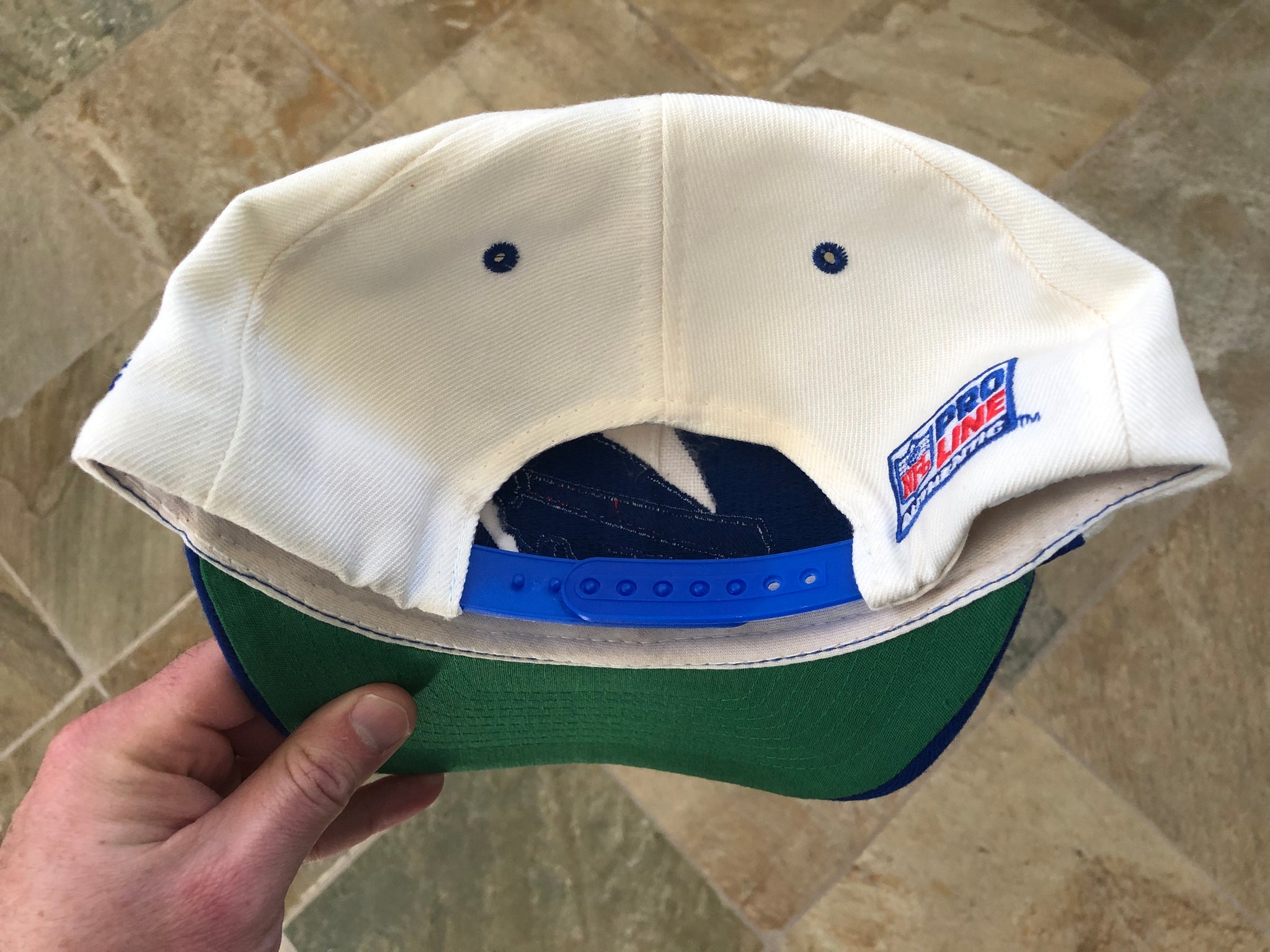 90's Buffalo Bills Logo Athletic Sharktooth NFL Snapback Hat NEW