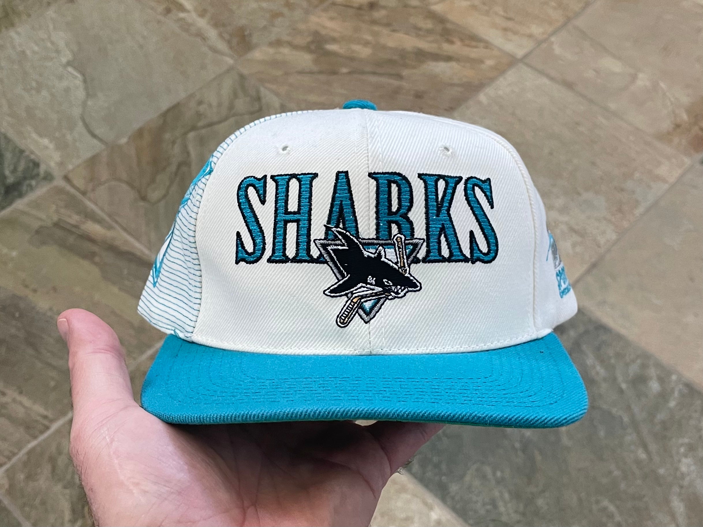 Vintage NHL San Jose Sharks Logo Athletic Diamond Wool Snapback Hat – 🎅  Bad Santa