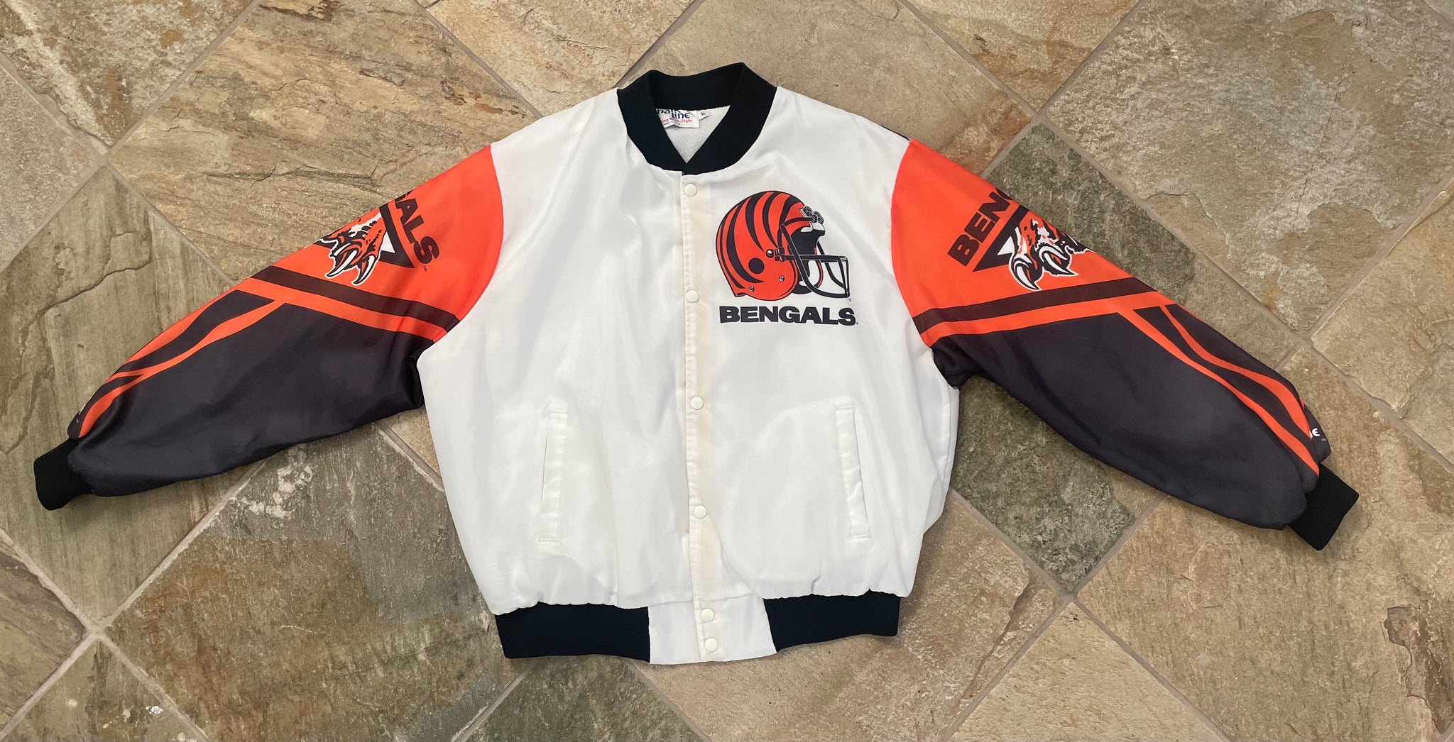 Vintage NFL Cincinnati Bengals Football Leather Jacket - Maker of