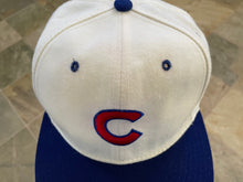 Load image into Gallery viewer, Vintage Chicago Cubs New Era Pro Fitted Baseball Hat, Size 7 5/8