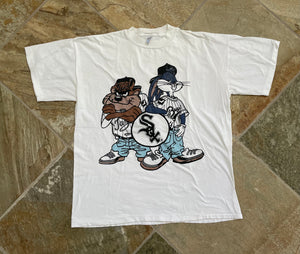 Vintage Chicago White Sox Looney Tunes Baseball Tshirt, Size Large