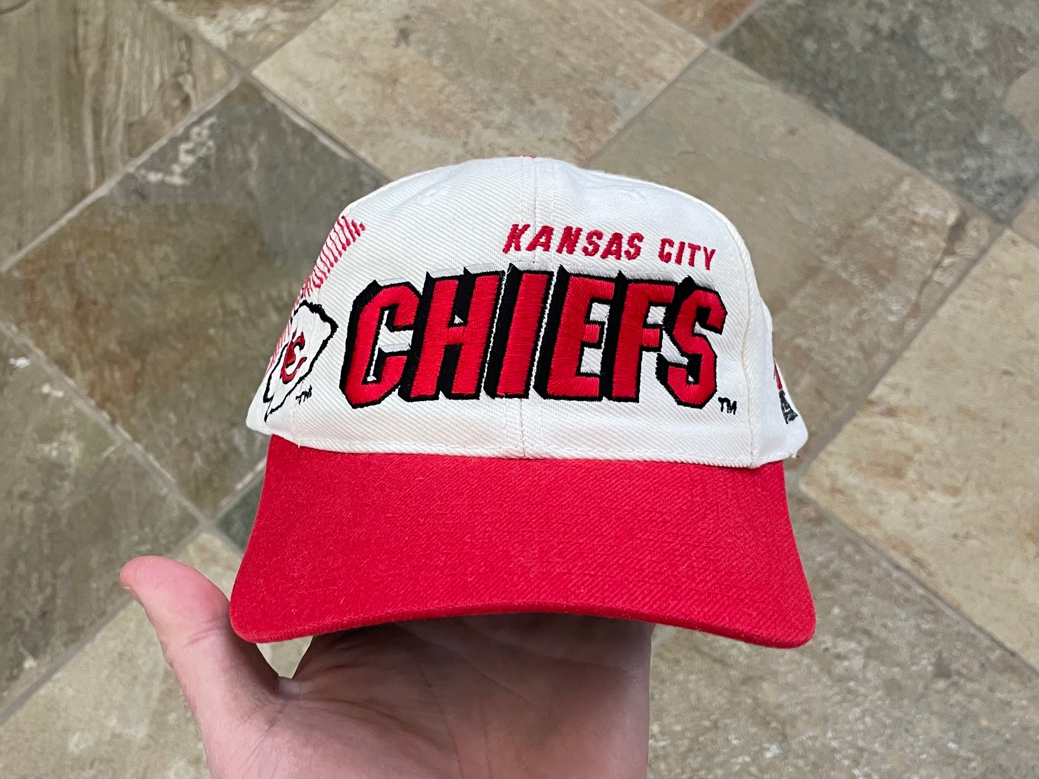 Vintage 90's Kansas City Chiefs Embroidered Snapback Hat NFL