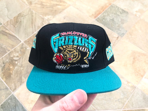 Vintage Vancouver Grizzlies Sports Specialties Wave Side Script SnapBack Basketball Hat