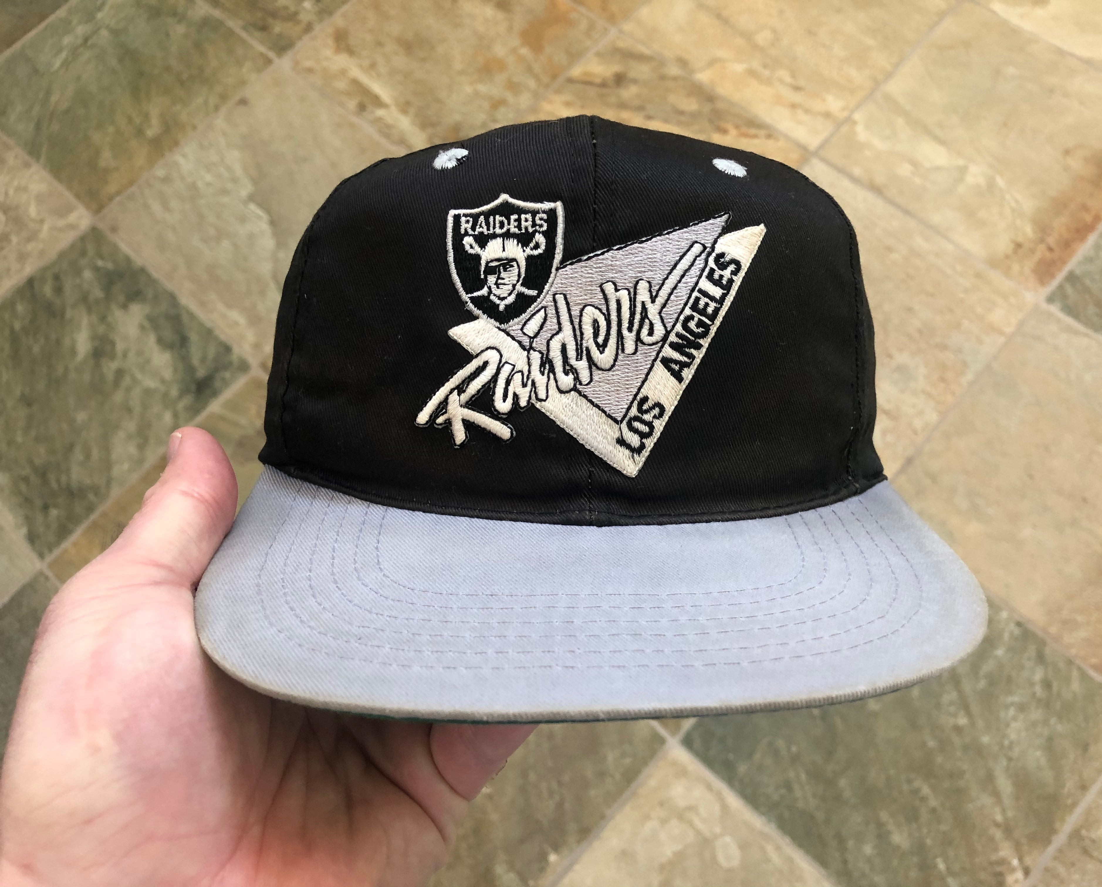 Vintage Los Angeles Raiders Block Script Brim Snapback Hat NFL – Team Sold  Out Vintage