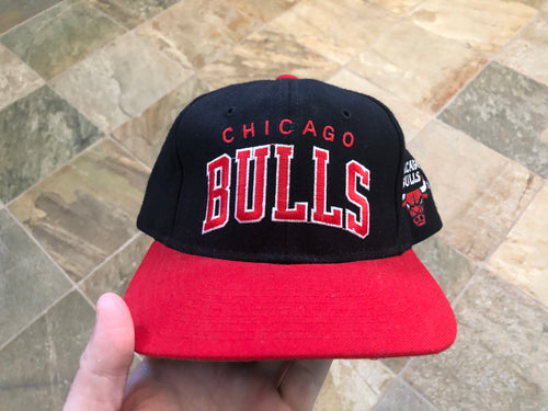 Vintage Chicago Bulls Starter Arch Snapback Basketball Hat