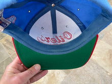 Load image into Gallery viewer, Vintage Houston Oilers Starter Tailsweep Snapback Football Hat