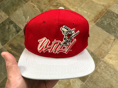 Vintage UNLV Runnin’ Rebels The Game Snapback College Hat