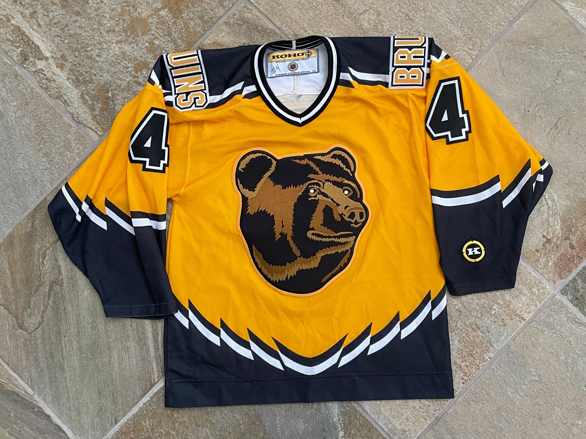 Koho NHL Official Licensed Boston Bruins Hockey Jersey Sz S Bear