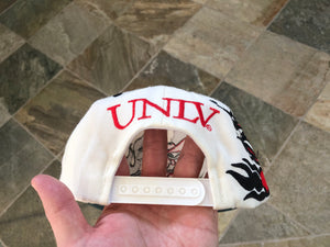 Vintage UNLV Runnin’ Rebels Magic by Bee Snapback College Hat