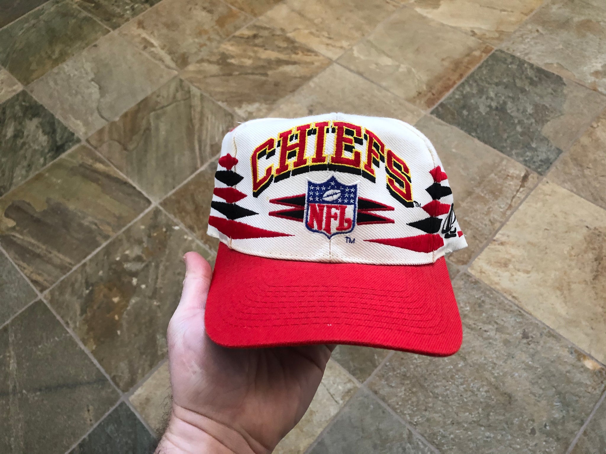 KANSAS CITY CHIEFS Fitted Vintage Hat Hat Cap Size S/M 