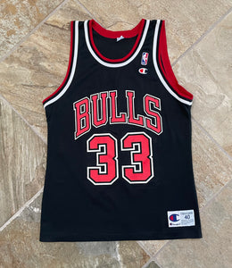 Vintage Chicago Bulls Scottie Pippen Champion Basketball Jersey, Size 40, Medium