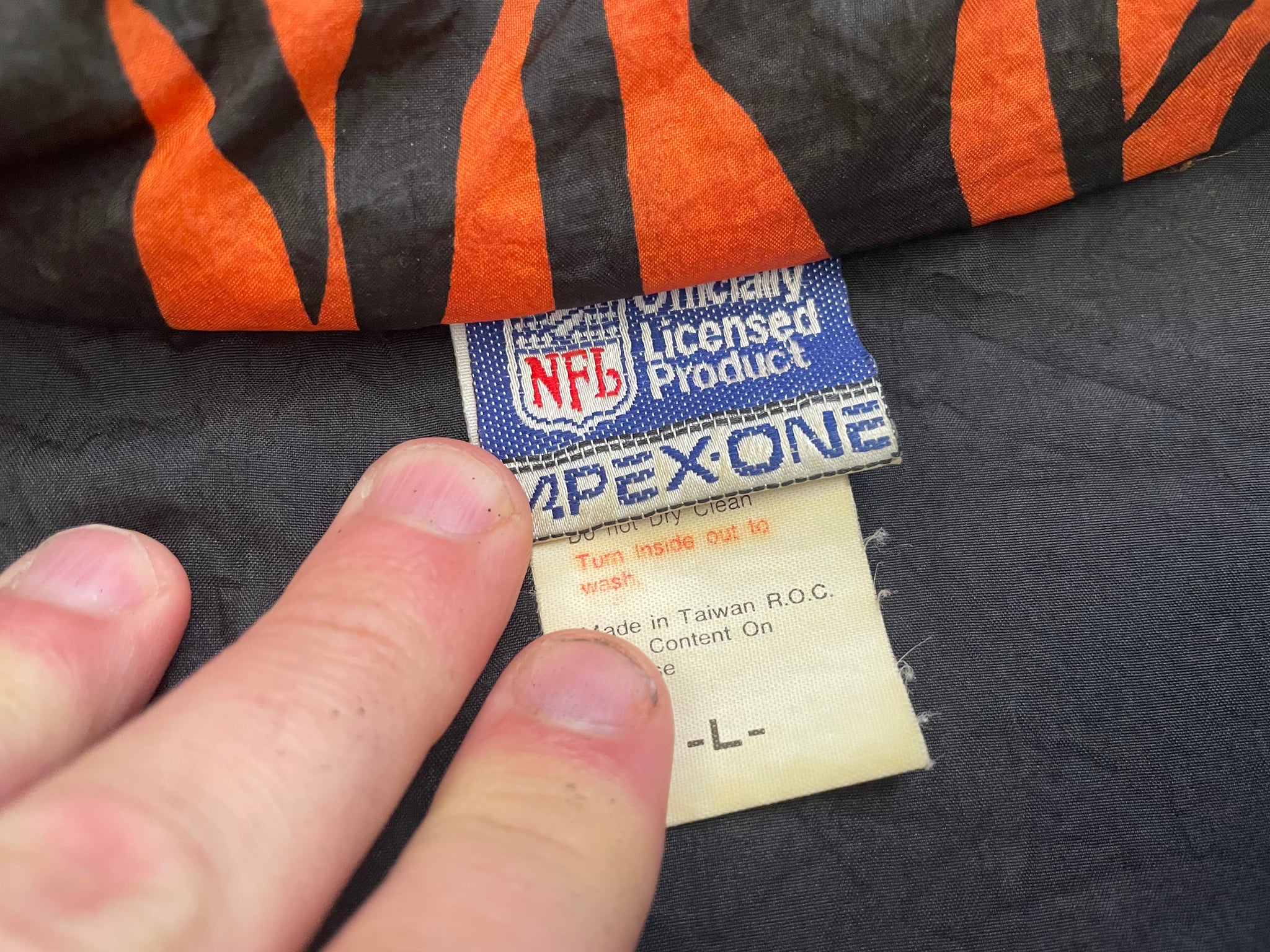 Vintage Cincinnati Bengals Apex One Windbreaker Football Jacket, Size –  Stuck In The 90s Sports