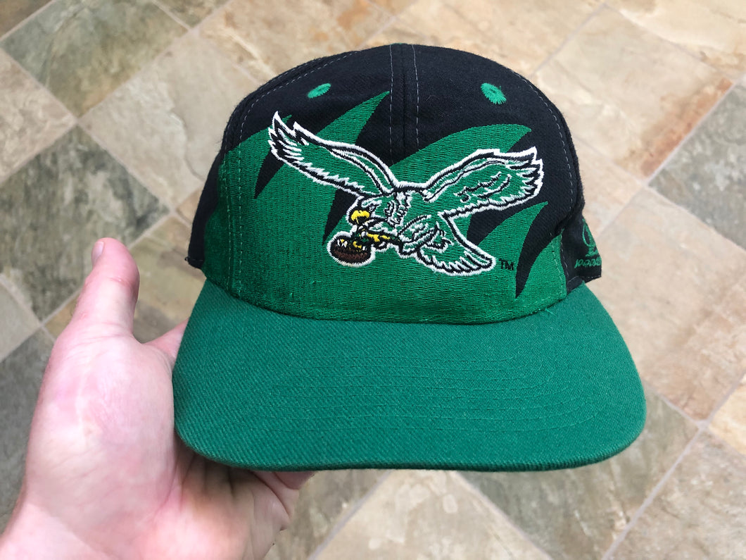 Vintage Philadelphia Eagles Logo Athletic Black Dome Sharktooth Snapback Football Hat