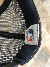Load image into Gallery viewer, Vintage San Francisco Giants Trucker Snapback Baseball Hat