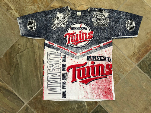 Vintage Minnesota Twins Magic Johnson Baseball Tshirt, Size Medium