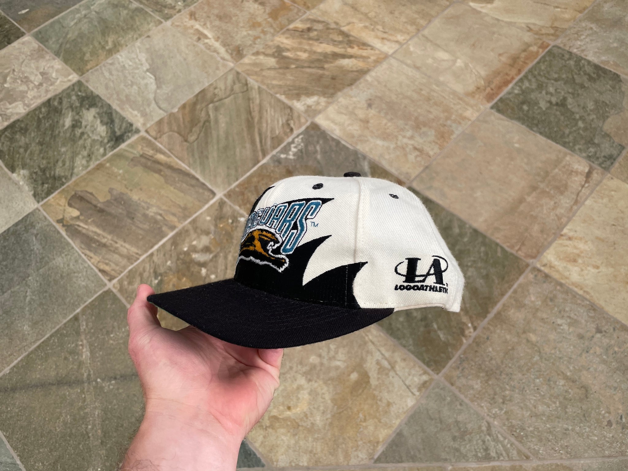 Jacksonville Jaguars Logo Athletic Vintage Adjustable Hat – All American  Sportswear Online