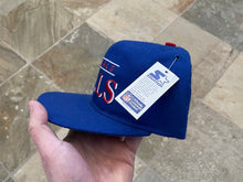 Load image into Gallery viewer, Vintage Buffalo Bills Starter Snapback Football Hat