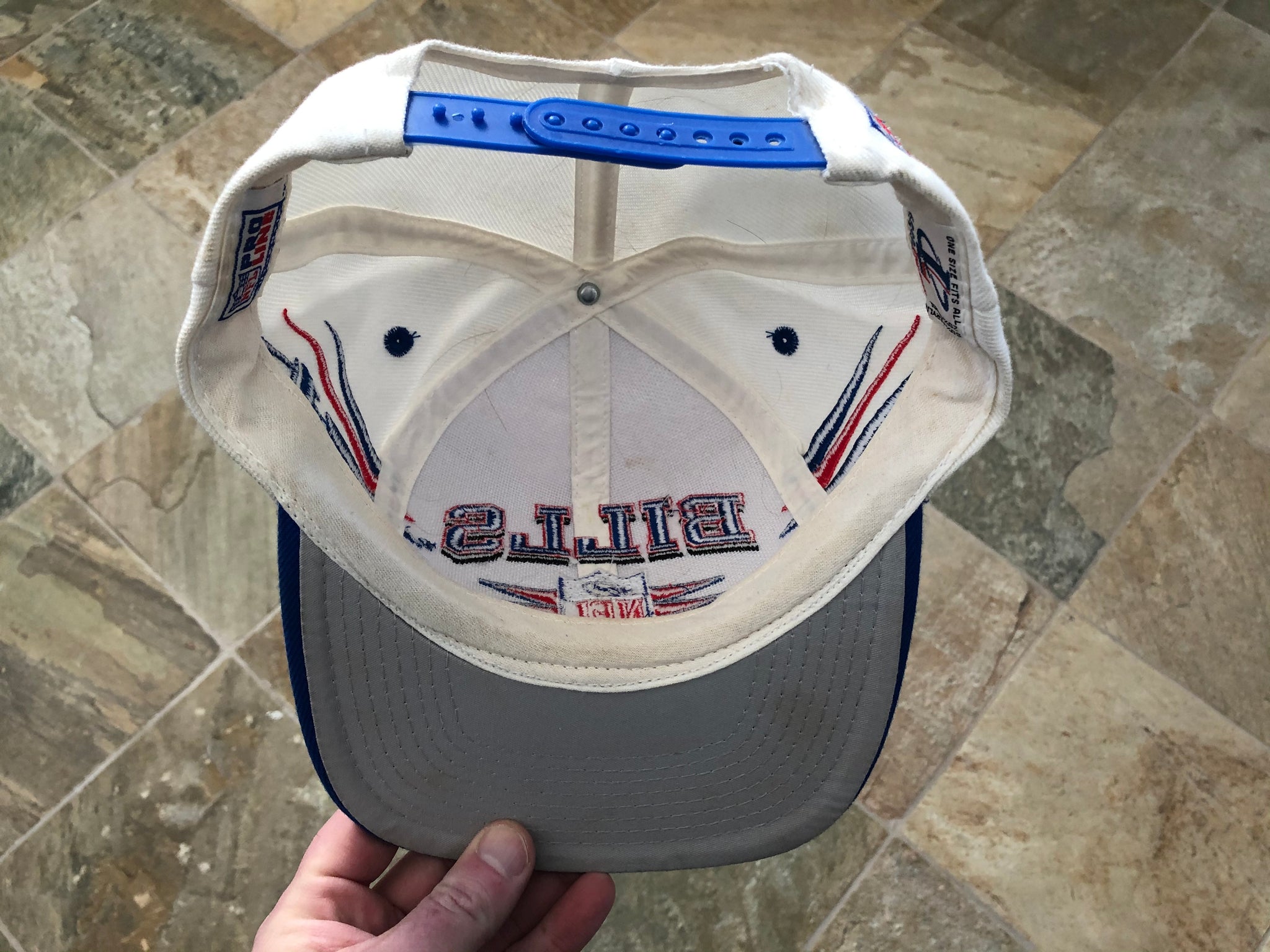 Vintage 1990s Buffalo Bills NFL Logo Athletic Diamond Snap Back