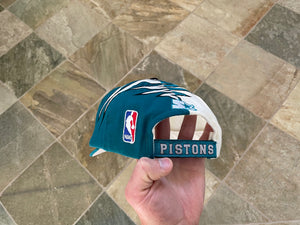 Vintage Detroit Pistons Starter Shockwave Basketball Hat