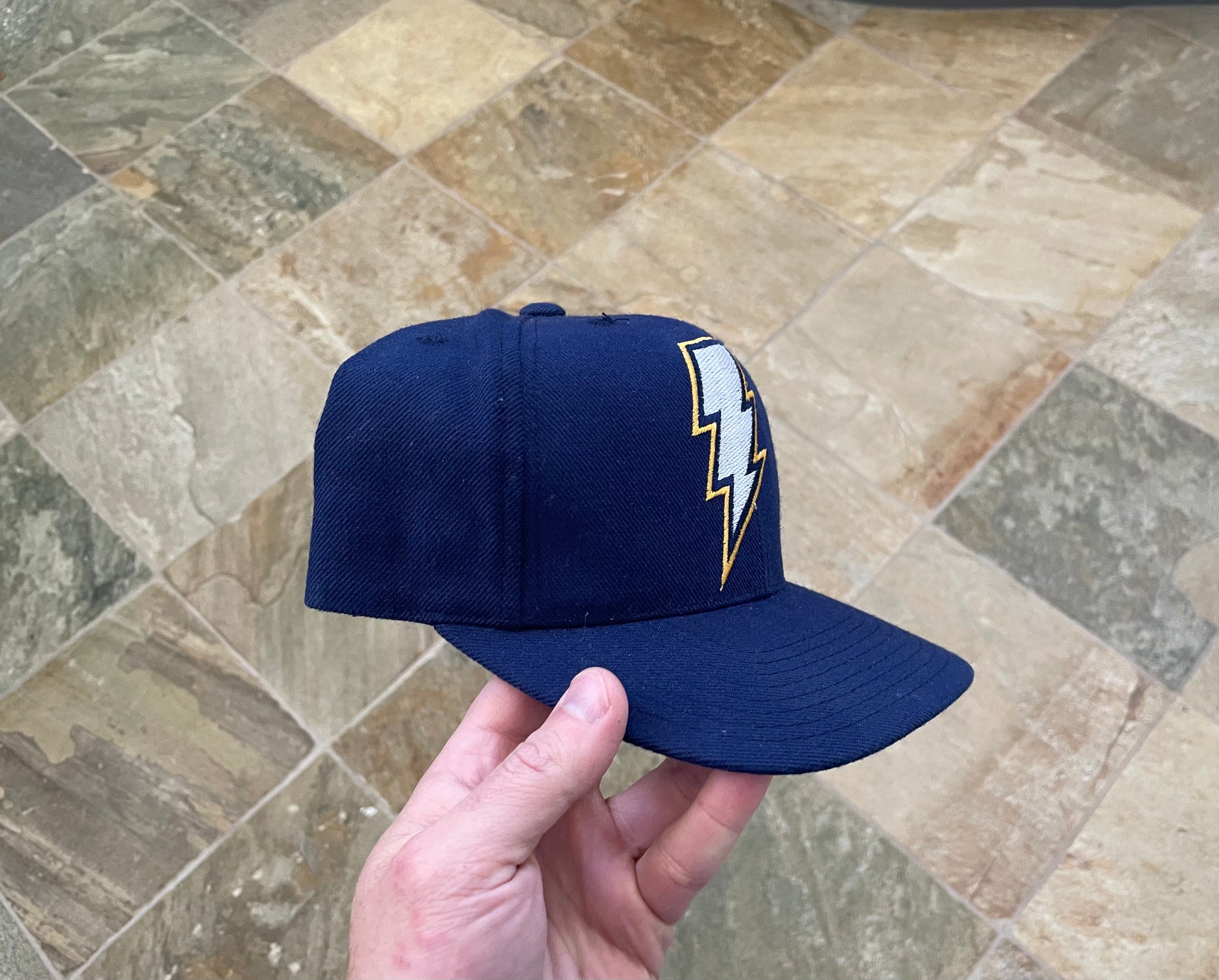 Vintage 90s San Diego chargers SnapBack hat