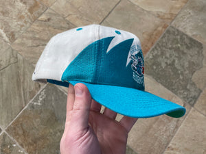 Vintage Charlotte Hornets Logo Athletic Sharktooth Snapback Basketball Hat