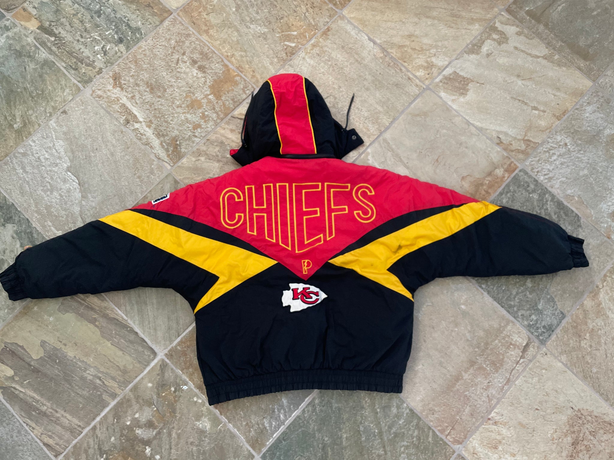 Vintage Kansas City Chiefs Pro Player Parka Football Jacket, Size Larg –  Stuck In The 90s Sports