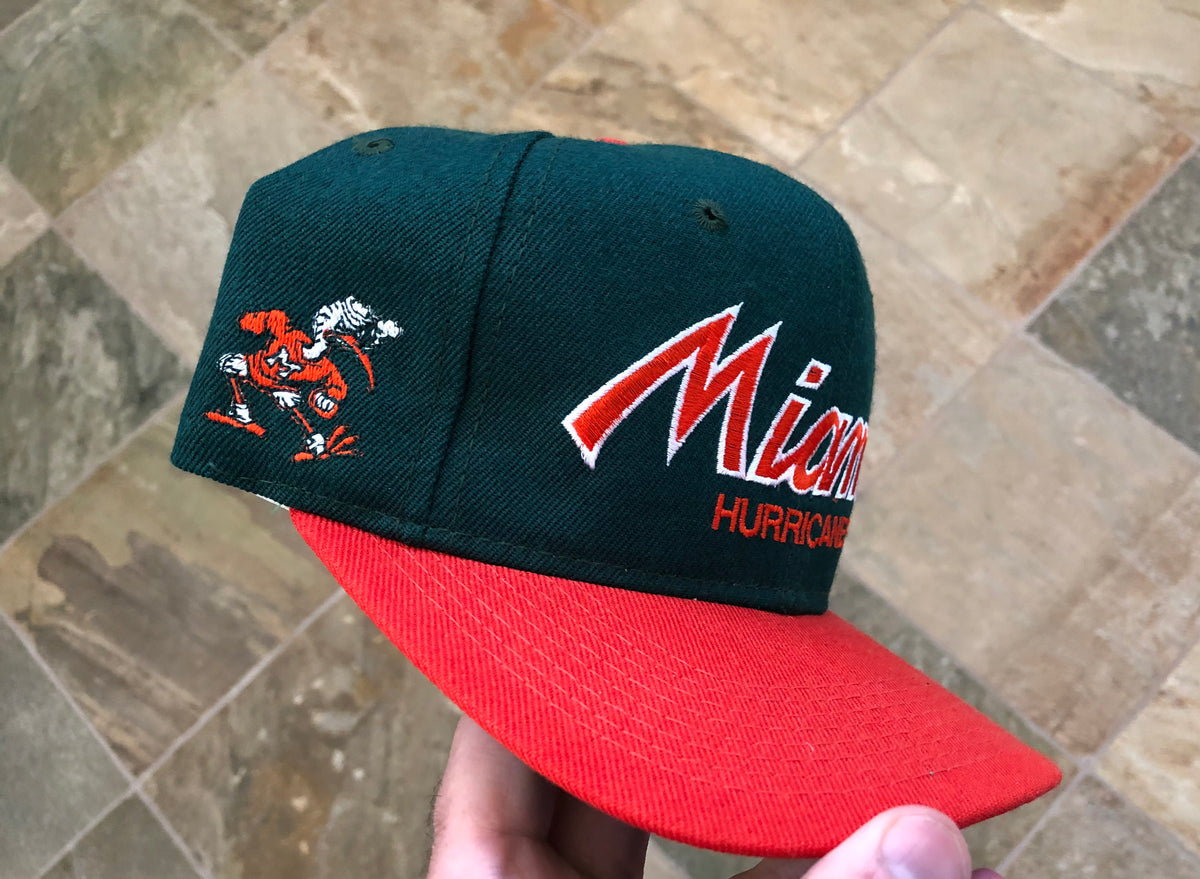 Sports Specialties Miami Hurricanes キャップ Vintage Miami Hurricanes Sports Specialties Script Snapback