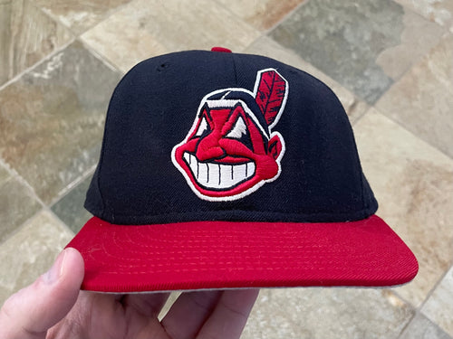 Vintage Cleveland Indians New Era Fitted Baseball Hat, Size 7 1/8