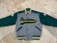 Load image into Gallery viewer, Vintage Green Bay Packers Starter Tailsweep Football Jacket, Size Medium