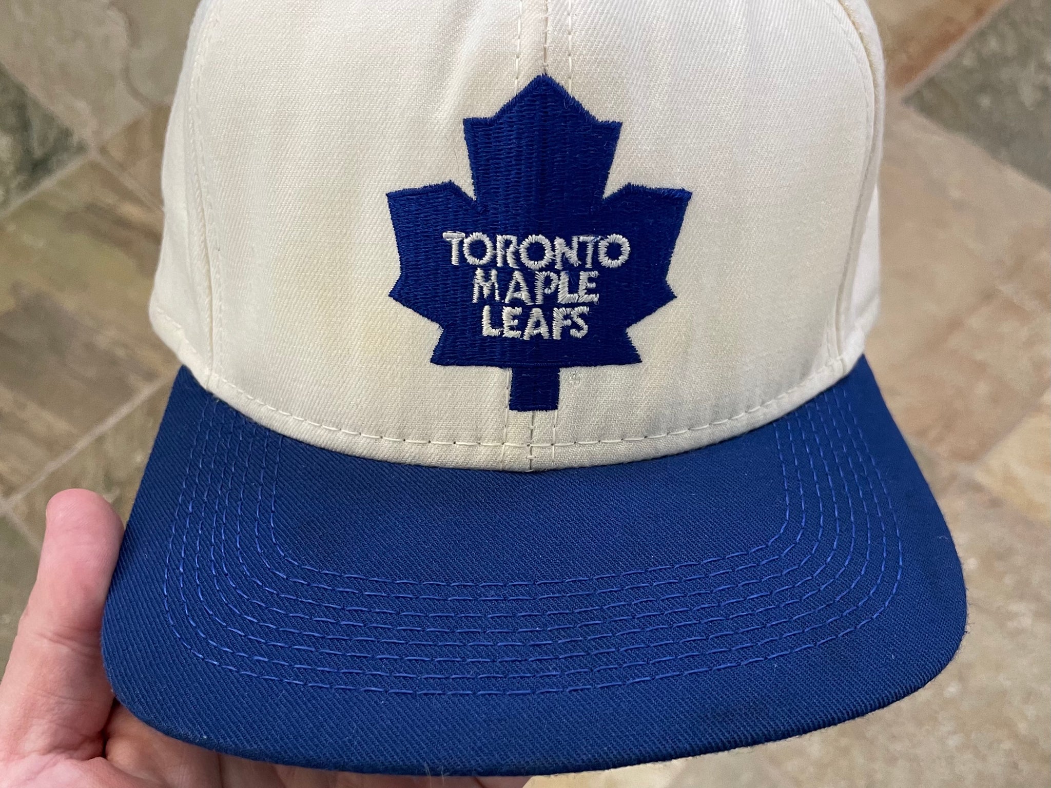 Vintage 90s Starter NHL Toronto Maple Leafs White Hockey Jersey