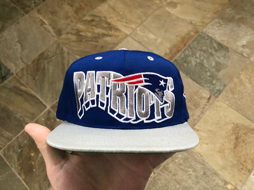 Vintage New England Patriots G Cap Wave Snapback Football Hat