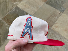Load image into Gallery viewer, Vintage Houston Oilers Helmet Head Snapback Football Hat