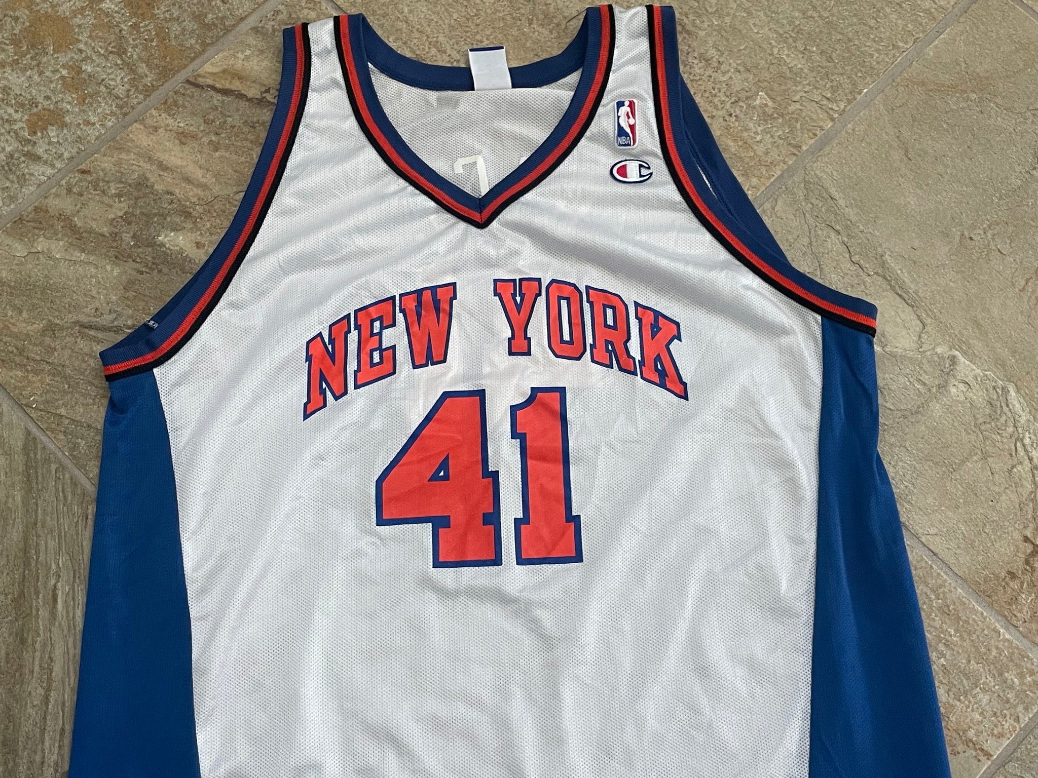 NBA Jersey Tim Thomas REEBOK Authentic Sz 44 VTG Knicks Signed