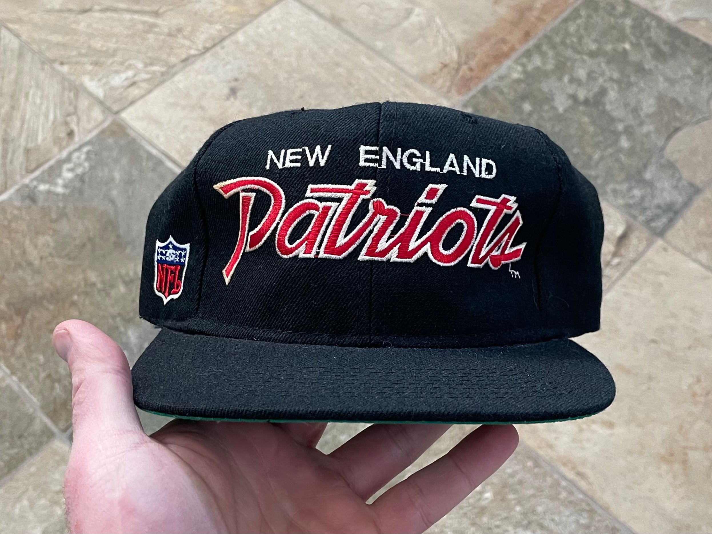 Vintage New England Patriots Sports Specialties Script Snapback Footba –  Stuck In The 90s Sports