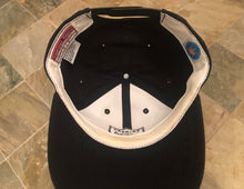 Load image into Gallery viewer, Vintage Oakland Raiders American Needle Snapback Football Hat
