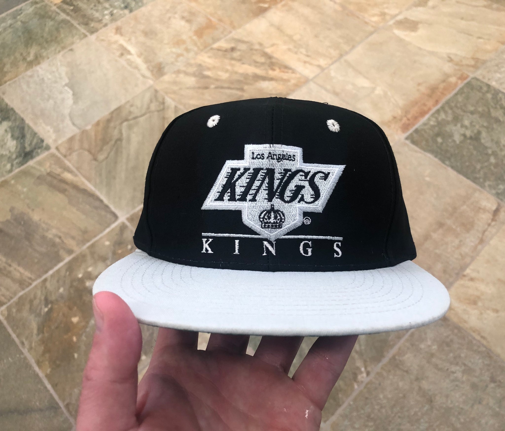 Vintage Los Angeles Kings Sports Specialties Plain Logo Snapback Hocke –  Stuck In The 90s Sports