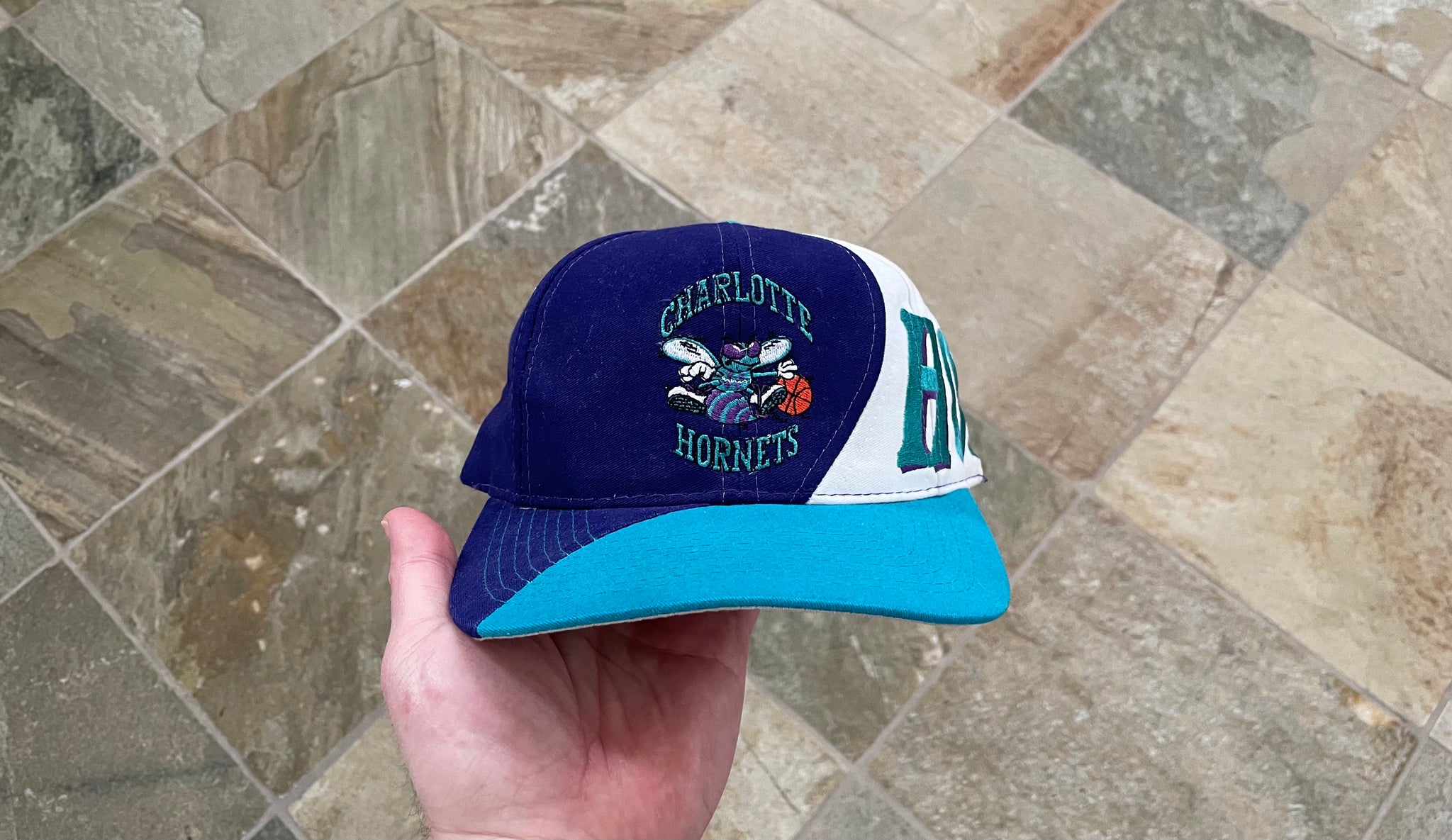 Vintage Starter Charlotte Hornets Drew Pearson Snapback Hat All Over Good