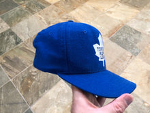 Load image into Gallery viewer, Vintage Toronto Maple Leafs Universal Plain Logo Snapback Hockey Hat