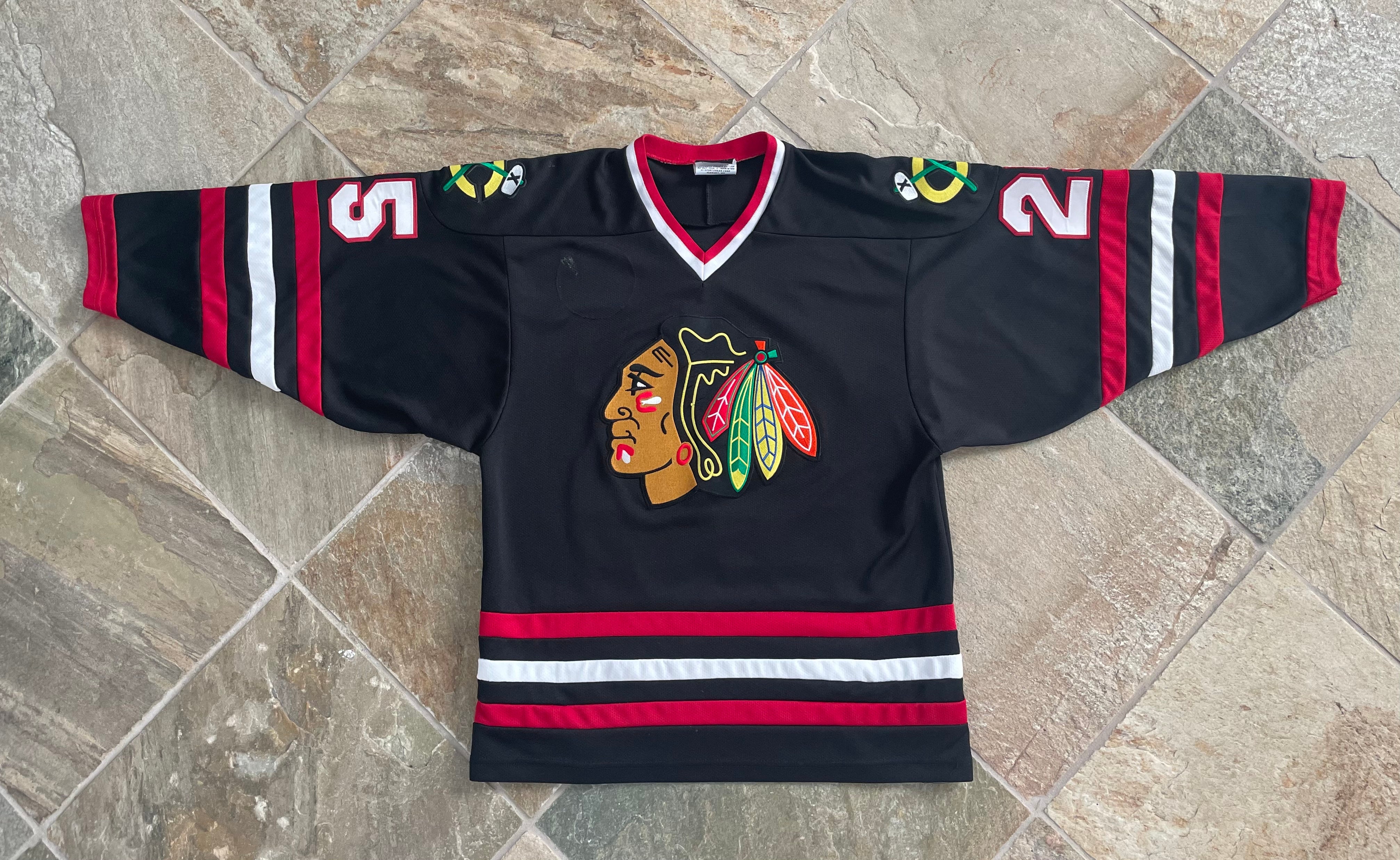 Vintage 90's Starter Chicago Blackhawks Hockey Jersey 