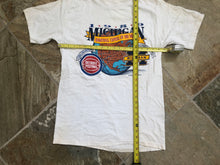 Load image into Gallery viewer, Vintage Michigan Wolverines Detroit Pistons Nutmeg College Basketball Tshirt, Size Large