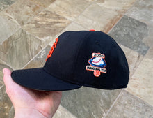 Load image into Gallery viewer, Vintage San Francisco Giants New Era Pro Fitted Baseball Hat, Size 7 1/8