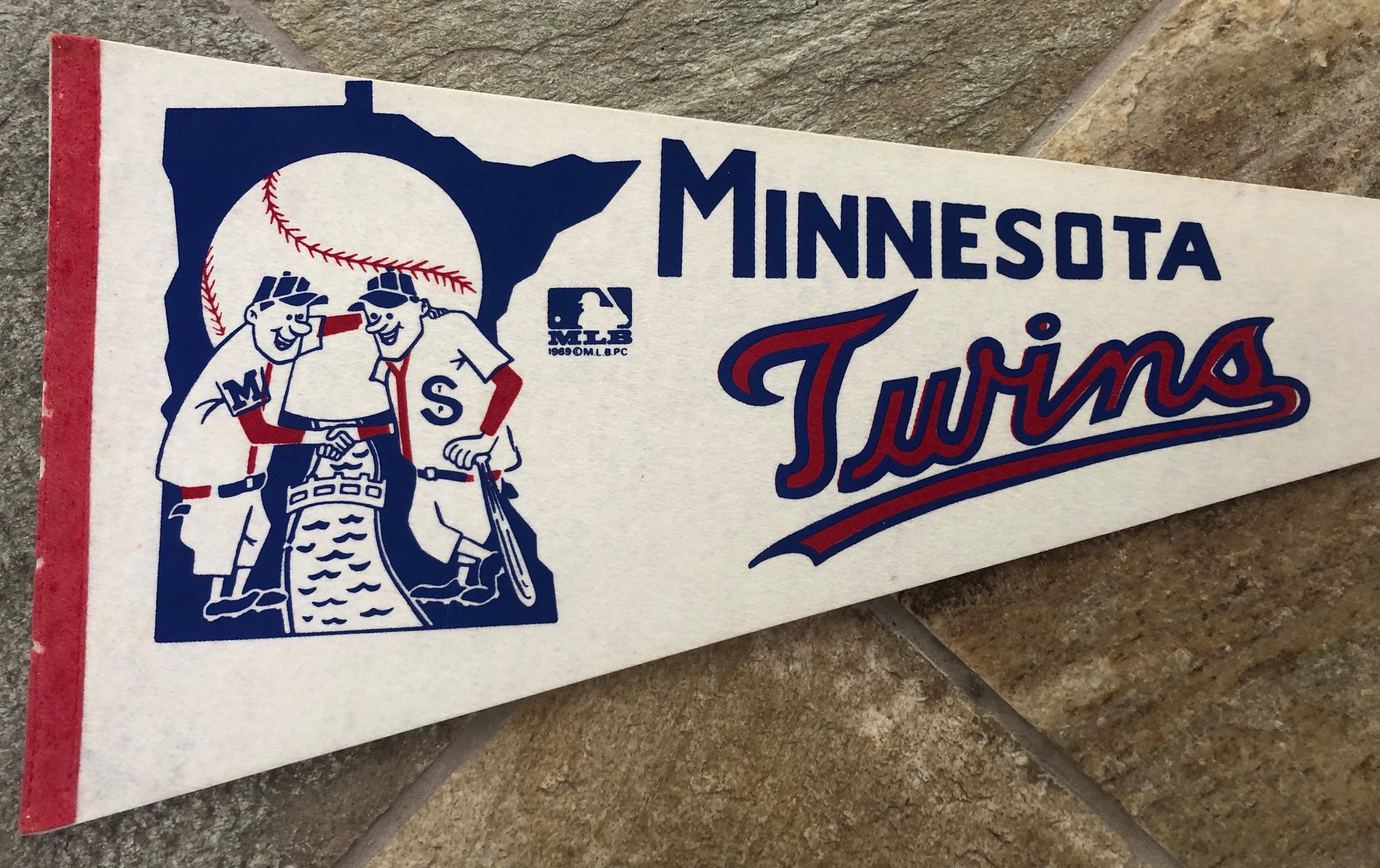 VINTAGE Minnesota Twins Baseball Pennant! 1960’s WOW