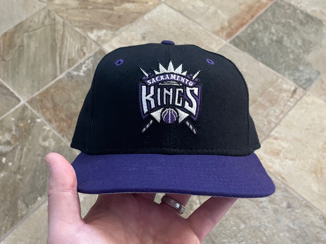 Vintage Sacramento Kings New Era Fitted Pro Basketball Hat, Size 7