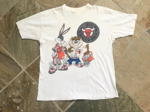 Vintage Chicago Bulls Looney Tunes Basketball Tshirt, Size Large
